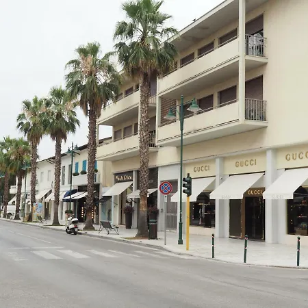 La Casa Del Maestro * Forte dei Marmi